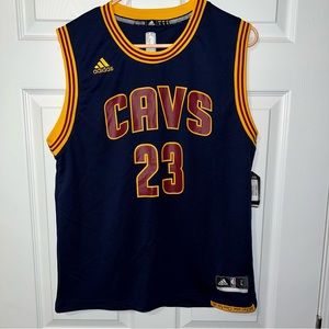 🆕NWT Lebron James Cleveland Cavaliers #23 Jersey Boys size Large